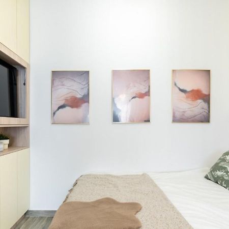 Executive Suites In Center Bukares Bagian luar foto