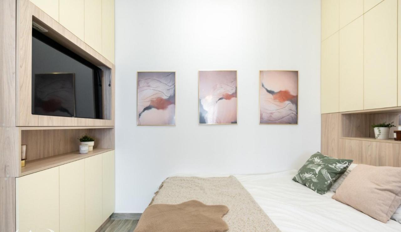 Executive Suites In Center Bukares Bagian luar foto